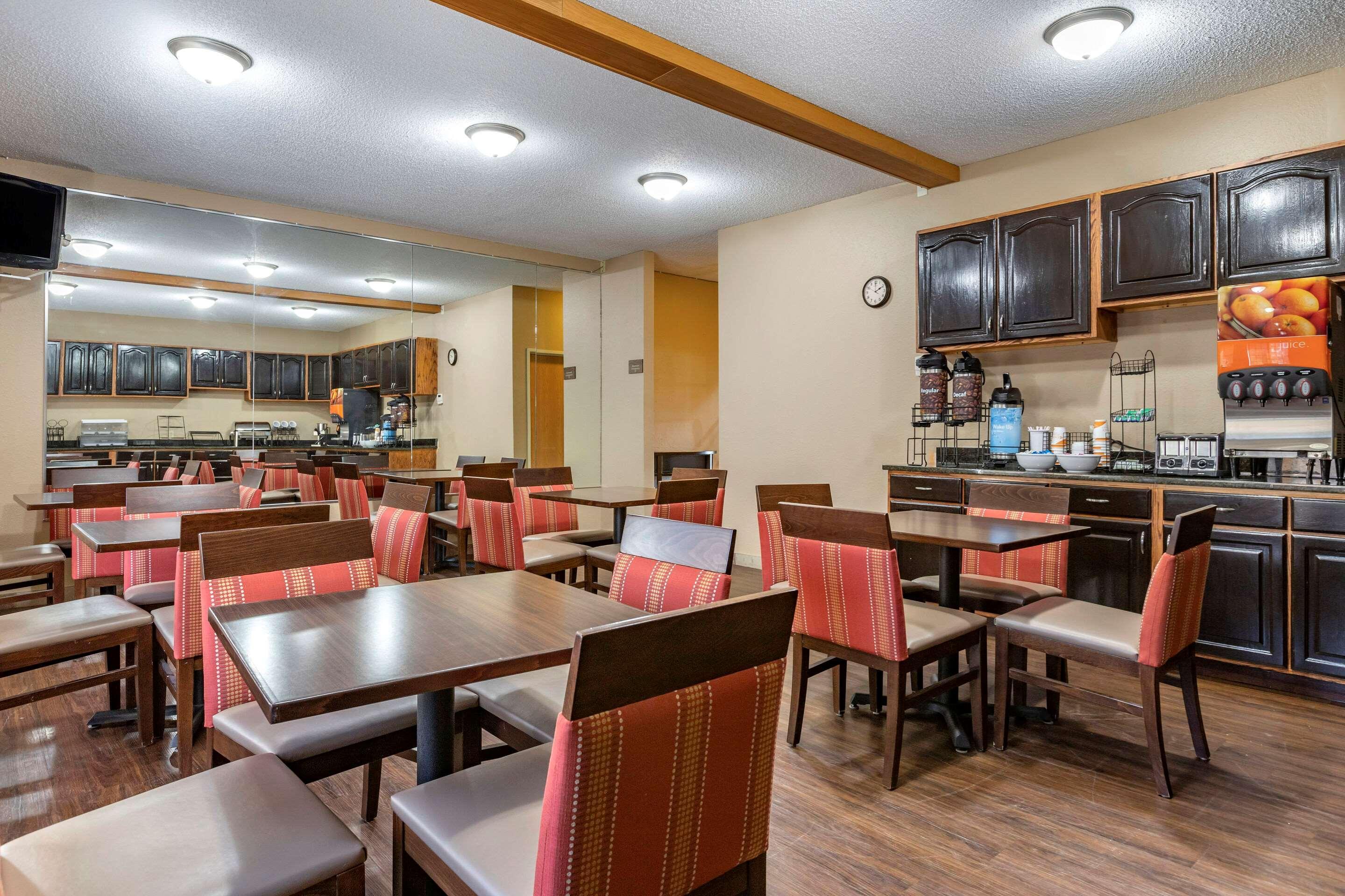Comfort Inn Downtown - University Area Kalamazoo Exterior photo